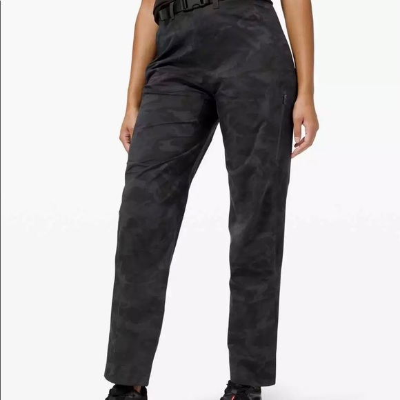 Lululemon Break a Trail Pants-Incognito Camo Sz 12 - Picture 4 of 12
